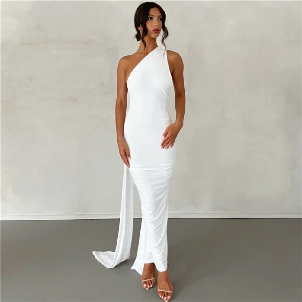 Elegant One-Shoulder dress - Picture 4 of 15